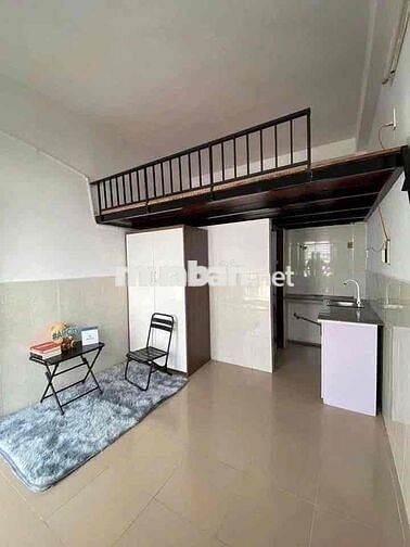 CHO THUÊ PHÒNG GÁC MÁY LẠNH, CỬA SỔ TRỜI, NGAY SÂN BAY, NHÀ GA T3