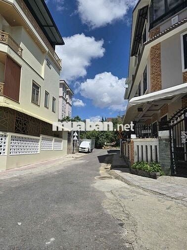 💥 Cho thuê nguyên căn 6PN, 7WC căn GÓC 120m2 KQH Yersin 15tr/tháng