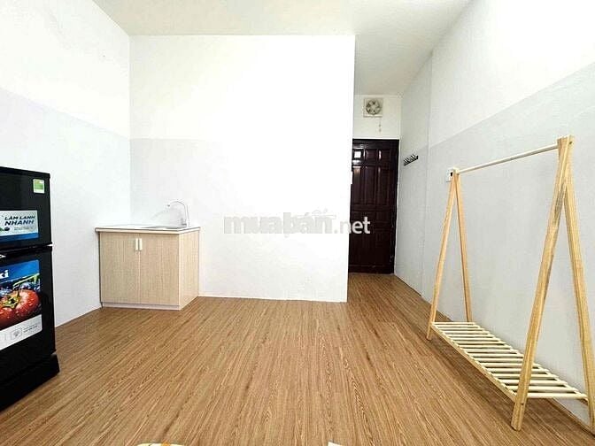 CHO THUÊ STUDIO, ĐỦ NỘI THẤT TIỆN ĐI VÕ VĂN KIỆT, CỬA SỔ TRỜI