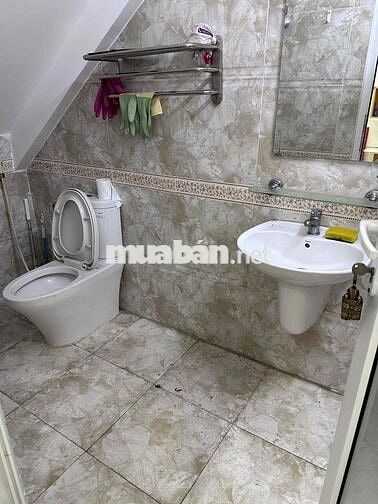 CHO THUÊ NHÀ KHU TÊN LỬA ĐG SỐ 15A FULL NỘI THẤT GIÁ 20TR
