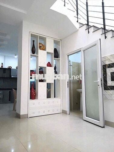 162 CHO THUÊ NHÀ ĐẸP 2 TẦNG KIỆT 4M HÙNG VƯƠNG