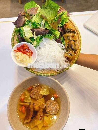 Tuyển Nhân viên Bảo Ăn Ở Nam Nữ từ 17 tới 48