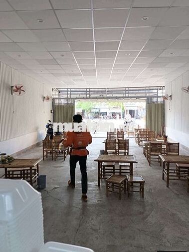 Tuyển Nhân viên Bảo Ăn Ở Nam Nữ từ 17 tới 48