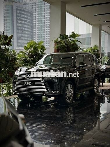 Lexus LX600 VIP 4 chỗ Đen