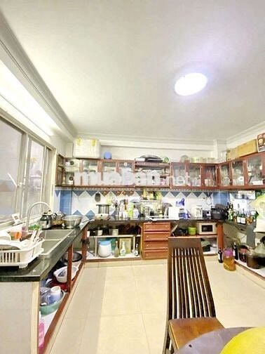Bán nhà mặt kinh doanh cao lỗ ra đường số 5 phạm hùng 