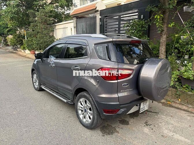 Ford EcoSport Titanium Xám 5 chỗ