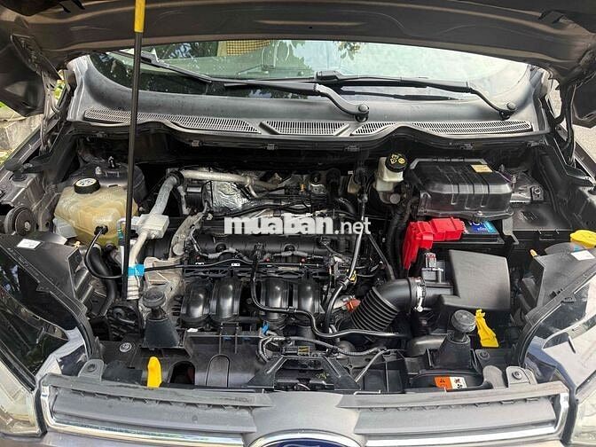 Ford EcoSport Titanium Xám 5 chỗ