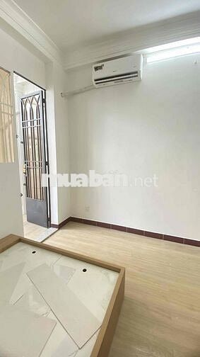 cho thuê căn hộ 1 phòng tách bếp bancol mặt tiền đường, máy giặt riêng