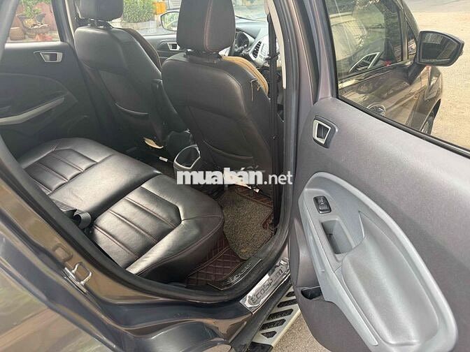 Ford EcoSport Titanium Xám 5 chỗ