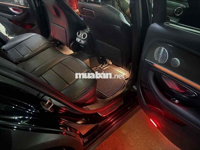 Mercedes-Benz E300 AMG 2020 Đen 23.000km