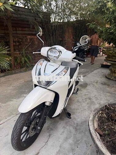 Honda SH Mode Trắng 5000km Nhập khẩu