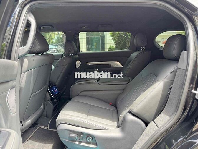 Vinfast VF9 Plus 2025 Đen 6 chỗ 18000 km