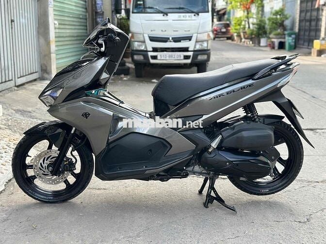 Honda Air Blade 2017 (keng keng)
