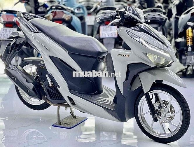 Honda Vario 150 Xám xi măng phuộc Ohlins