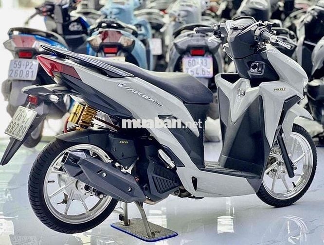 Honda Vario 150 Xám xi măng phuộc Ohlins