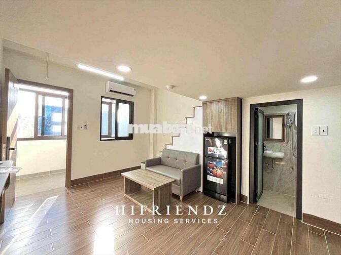 Duplex Ban Công Full Nội Thất Ngay Công Viên Làng Hoa