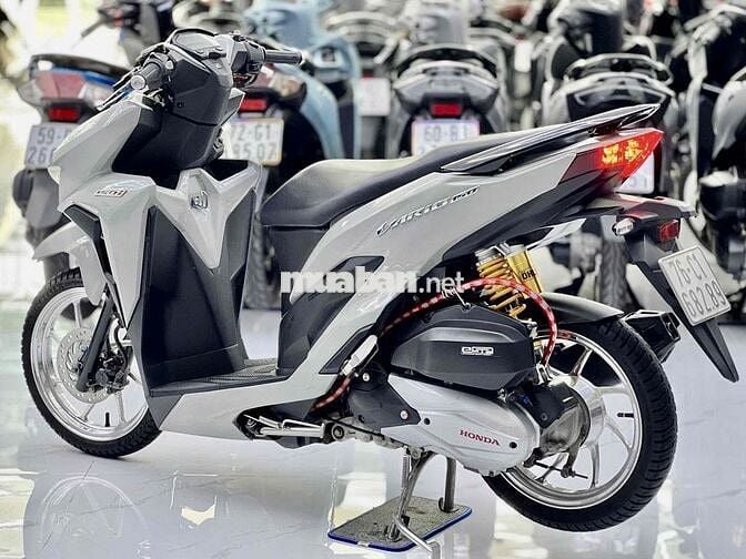 Honda Vario 150 Xám xi măng phuộc Ohlins