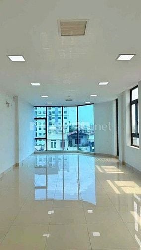 Cho thuê nhà 2 MT Nguyễn Văn Lượng, 5x18m, hầm, trệt, 4 lầu.