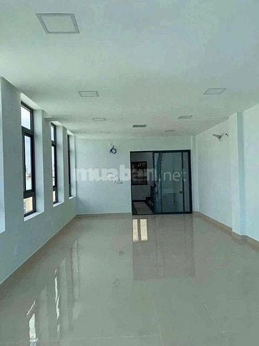 Cho thuê nhà 2 MT Nguyễn Văn Lượng, 5x18m, hầm, trệt, 4 lầu.