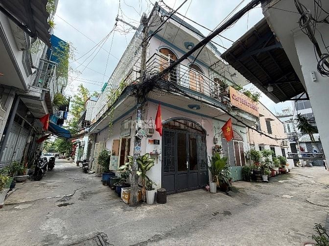 Thu nhập sẵn 10 triệu/tháng, nhà góc 2 mặt hẻm xe hơi tại KDC Phú Lợi