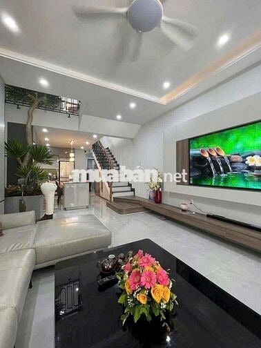 Gia Đình cần bán căn nhà 1 trệt 1 lầu ở qui Đức, bình Chánh, TPHCM