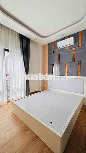 Bán nhà Khu khu Tên Lửa  hẻm 8m 5 tầng td 4x17 không lộ giới 5pn 6tole