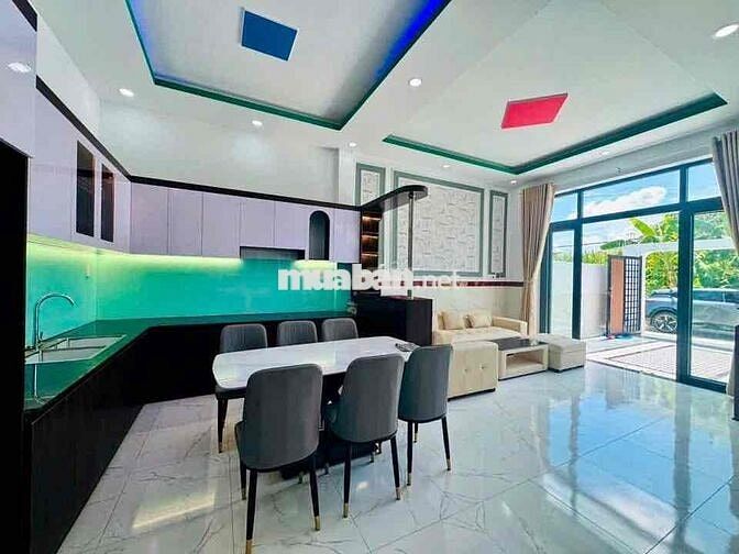 Nhà Phố Hiện Đại Ngay Trung Tâm Đã Hoàn Công