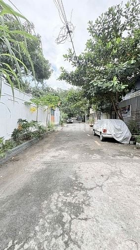 NHÀ ĐẸP 3 TẦNG NGAY ĐƯỜNG DÂN CHỦ - DÂN TRÍ CAO KHU VIP BÌNH THỌ -