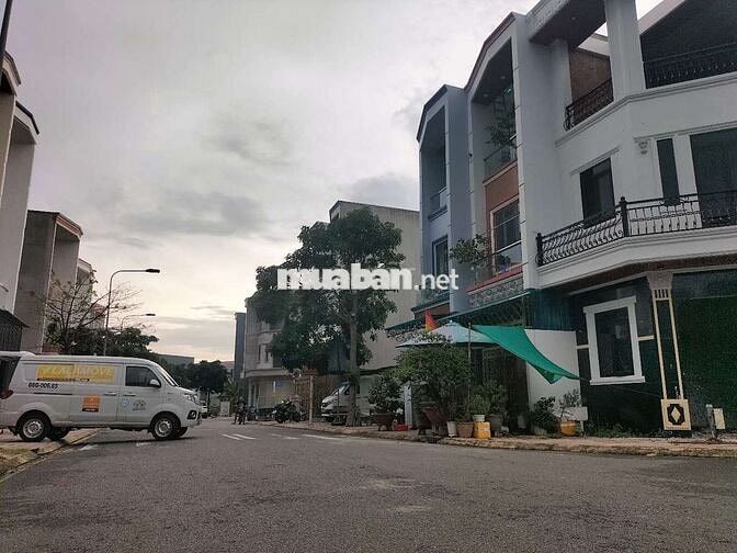  🆘🆘 ngợp ngợp giảm sốc 230t từ 2,52ty còn 2,29 tỷ. phai rất nhanh ạ 