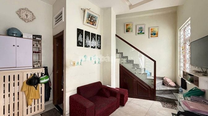 NHÀ ĐẸP 3 TẦNG NGAY ĐƯỜNG DÂN CHỦ - DÂN TRÍ CAO KHU VIP BÌNH THỌ -