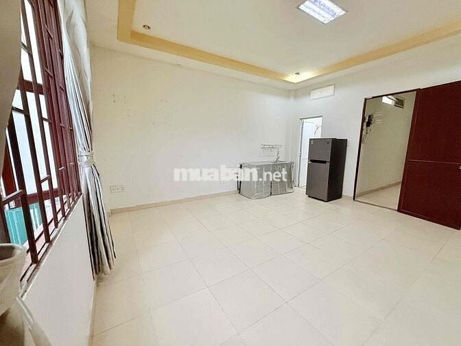 cho thuê phòng rộng kdc gia hoà gần UEH bx q8