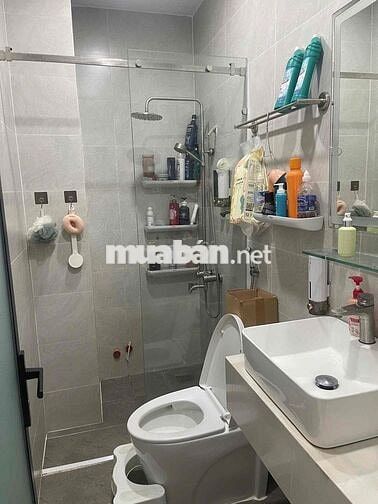 Cho thuê nhà 4x14m, 2 lầu, 3pn HXH, sát Trường Chinh, ĐHT, Q12