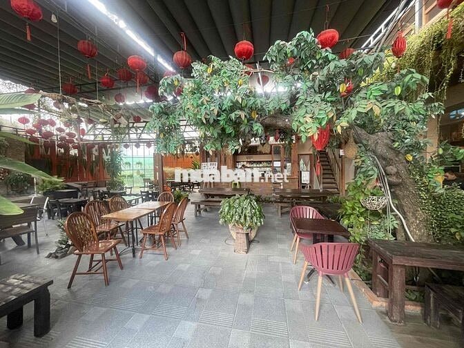 TIỆM CAFE ẨM THỰC CHAY TUYỂN NHÂN VIÊN