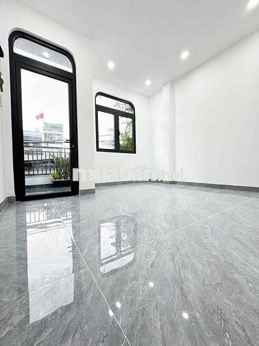 Bán nhà 26/3 Kế bên Eon Tân Phú Hẻm 8m 3 tầng 5x13 không lộ giới 3pn