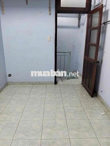 Trệt lửng lầu 3,2*6; 2pn đg xe tải đi Gò vấp gần