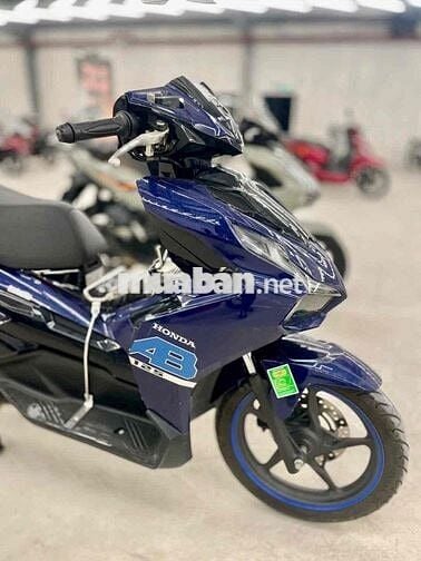 Honda Air Blade 125 4Val 2024 Xanh đen