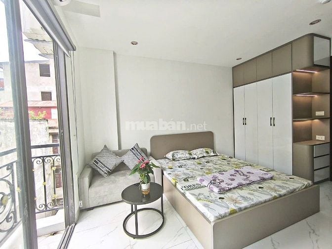 Cho thuê Studio Trung Kính-Cầu Giấy-nội thất cao cấp-ban công thoáng 