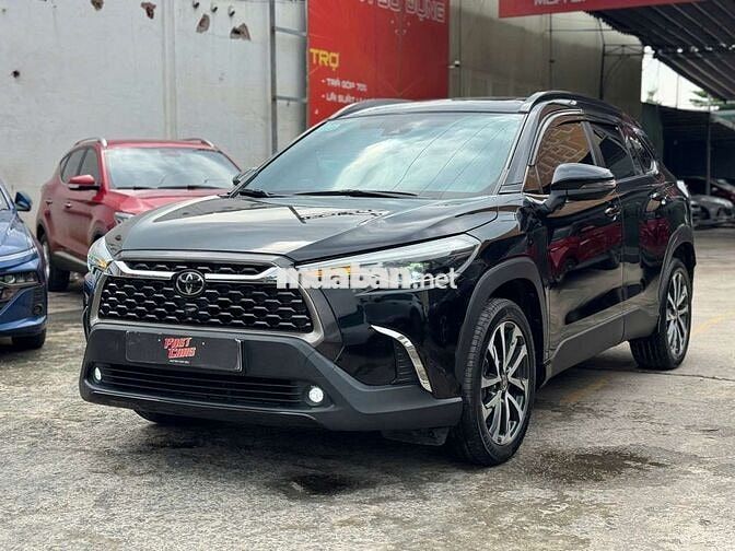 Toyota Corolla Cross 2022 bản V 1.8L,màu đen,8v1km