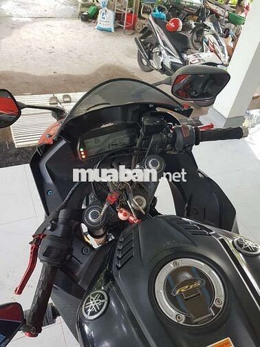 Yamaha R15 V3 Đen, Đỏ