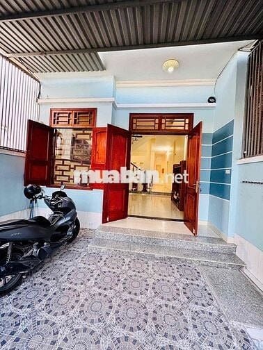 CHO THUÊ NHÀ 4PHÒNG NGỦ SÂN XE Ô TÔ GẦN CHỢ PHÚ HOÀ