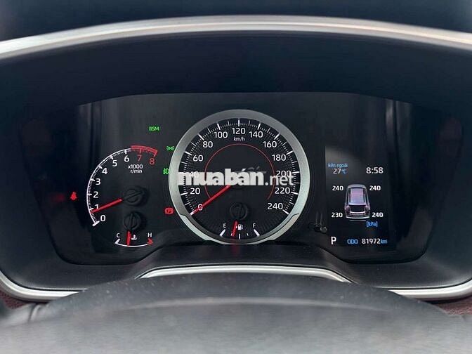 Toyota Corolla Cross 2022 bản V 1.8L,màu đen,8v1km