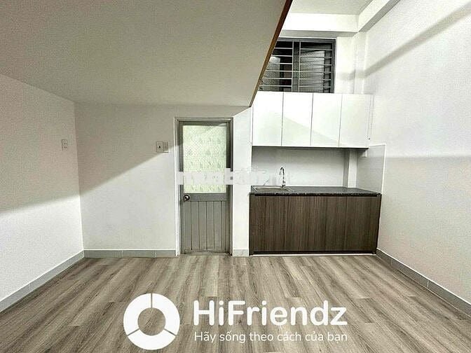 PHÒNG DUPLEX TRUNG TÂM QUẬN 10 CỬA SỔ TRỜI GẦN HUFLIT, UEH, TOÀ MỚI