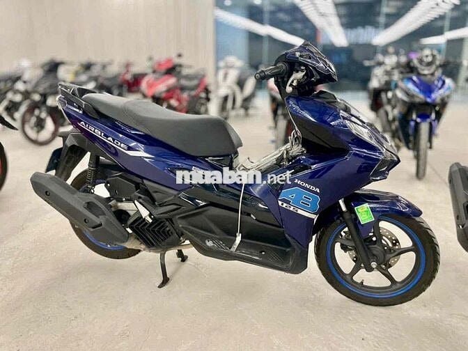 Honda Air Blade 125 4Val 2024 Xanh đen