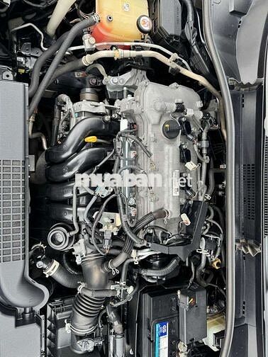 Toyota Corolla Cross 2022 bản V 1.8L,màu đen,8v1km