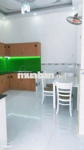 Chính Chủ Cần Bán Gấp Căn Nhà Gần BXQ8 Giá 3tỷ2 Sổ Riêng Để Trả Nợ 