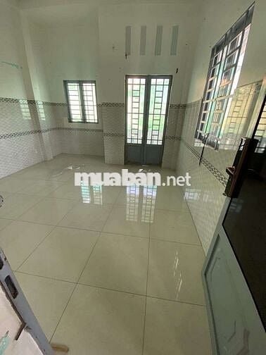 Căn hộ nguyên tầng 3 2 PN, đẹp đủ nội thất