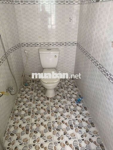 Căn hộ nguyên tầng 3 2 PN, đẹp đủ nội thất