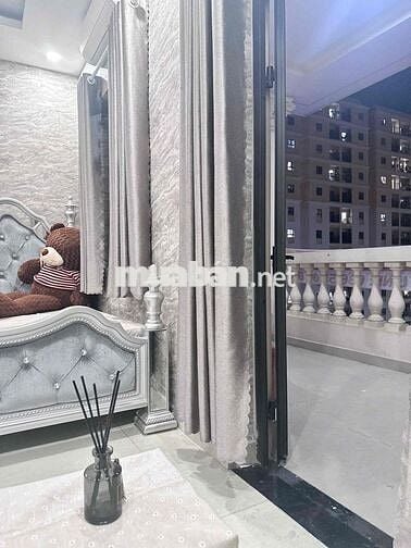 CHO THUÊ CHDV FULL NỘI THẤT CAO CẤP CÓ BAN CÔNG VIEW SIÊU ĐẸP KHU CITY