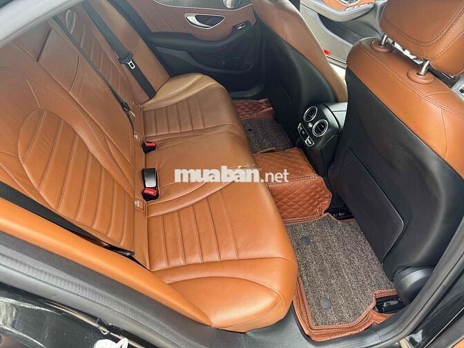 ⭐️ Mercedes-Benz C300 AMG 2021 2 vạn