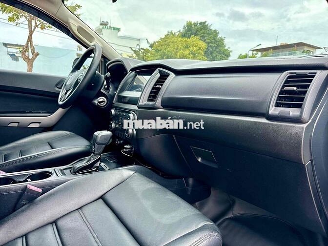 Ford Ranger 2022 XLS 2.2L AT 8 vạn Trắng